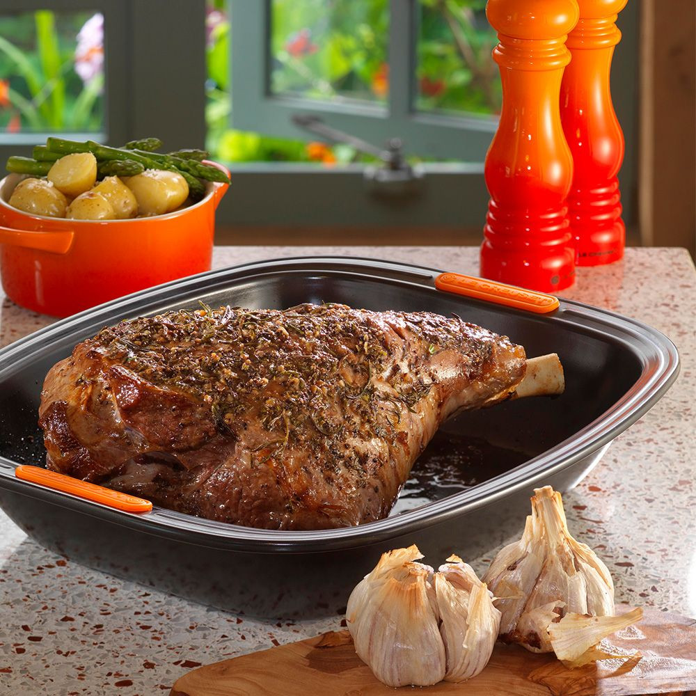 Assadeira Funda 33Cm Matte Black Le Creuset